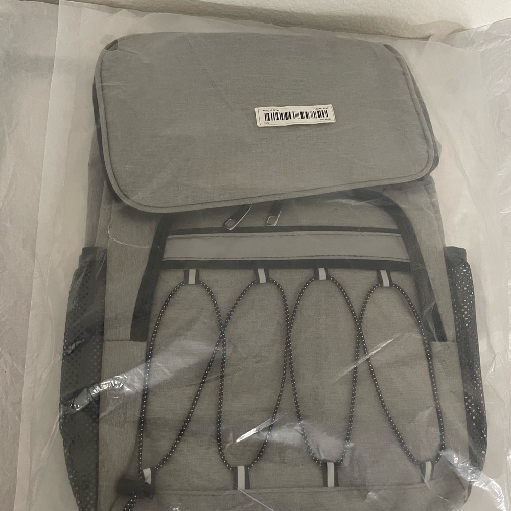 New Lightweight Gray Hiking Backpack with insulation for refreshments